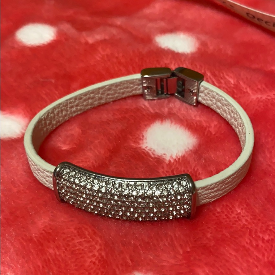 Bracelet (J09)